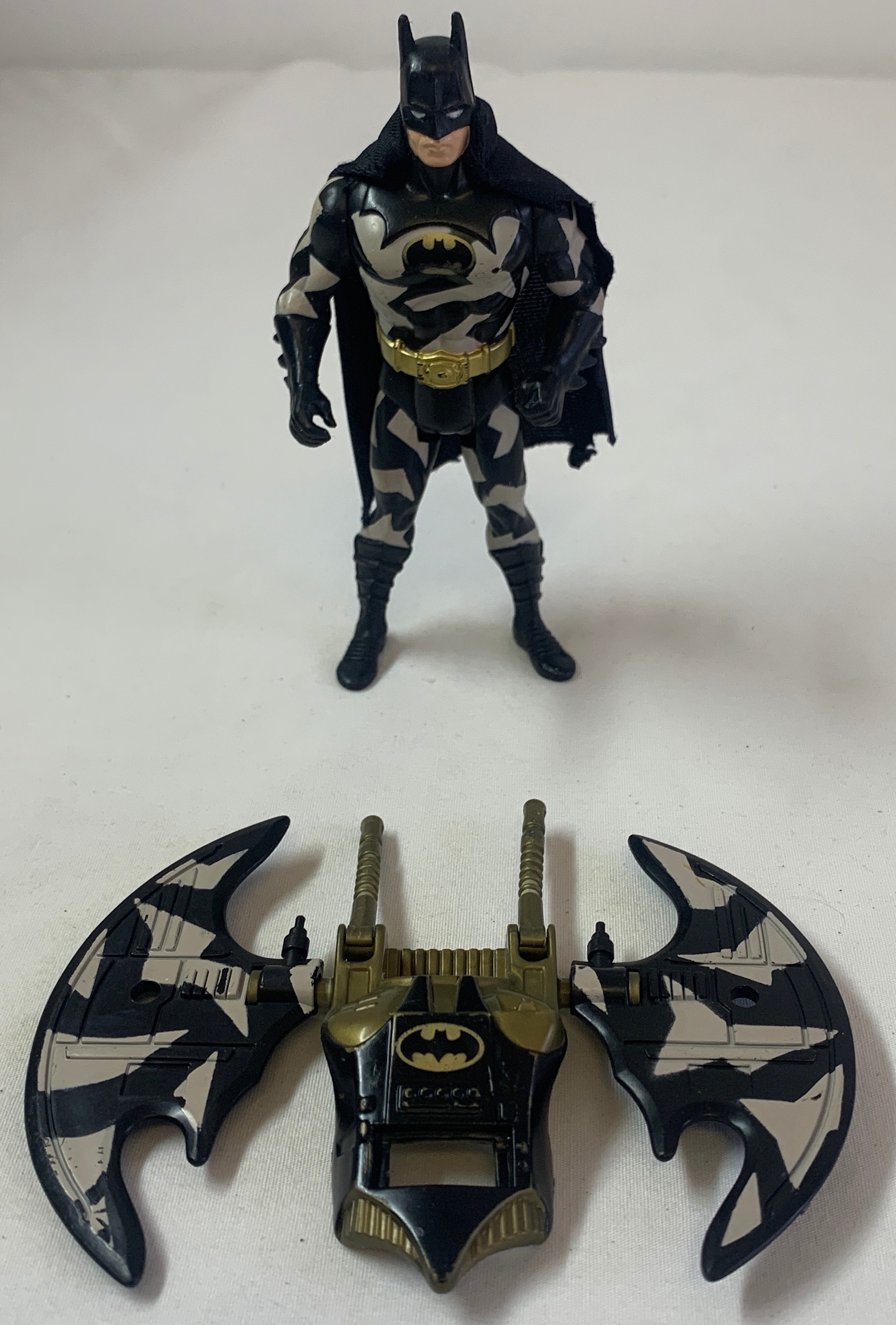 1992 Kenner AIR ATTACK BATMAN with cape, backpack+wings | eBay