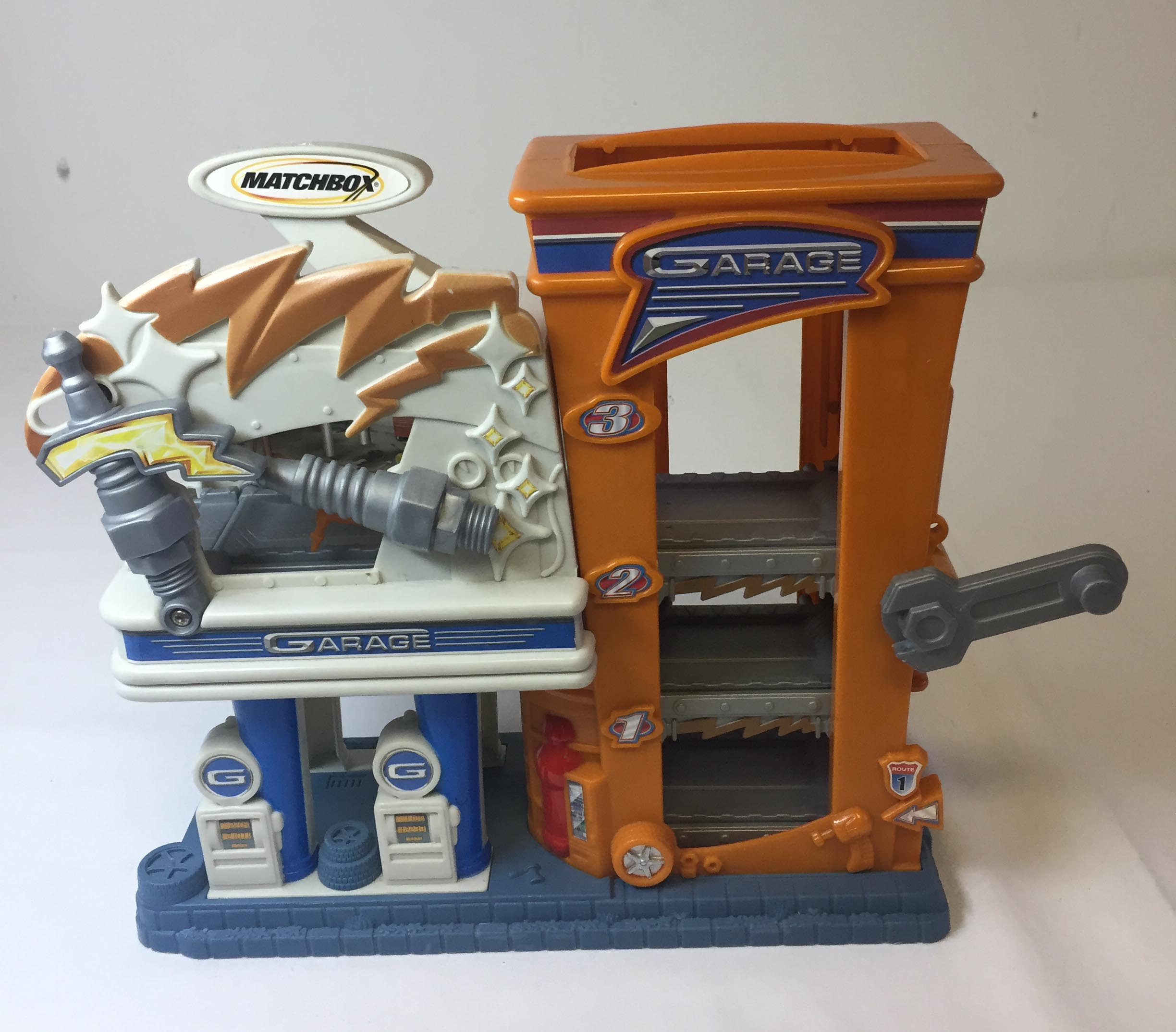 matchbox garage
